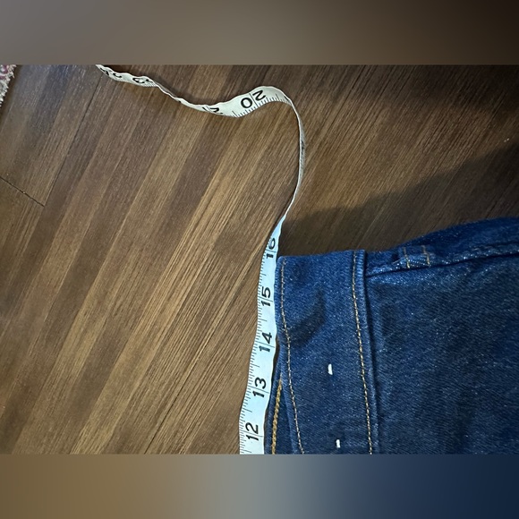 Abercrombie and fitch High Rise 90s Relaxed Jean dark wash size 10R like new - Picture 4 of 8